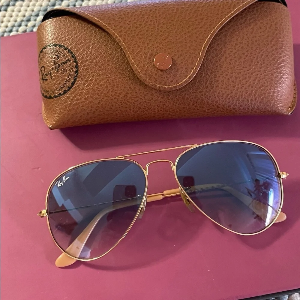 Ray-Ban Luxotica  Gradient Light Blue Aviator Sunglasses, with Case.
